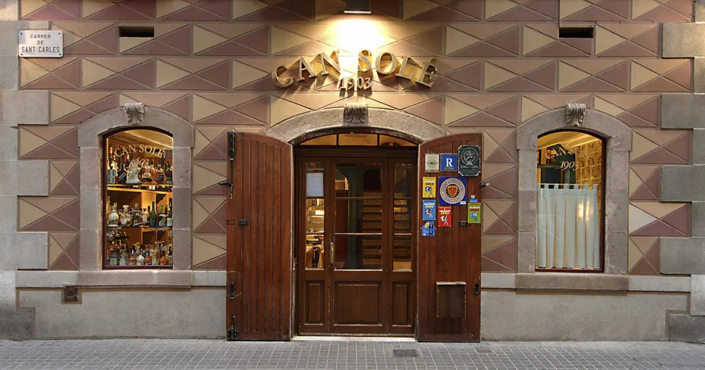 Can Solé Barselona dış cephe görünümü